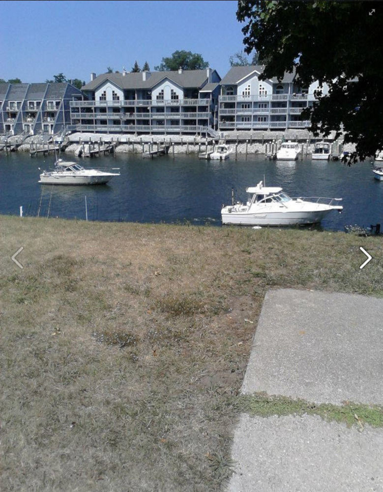 Little Riverside Motel & Marina Manistee Εξωτερικό φωτογραφία